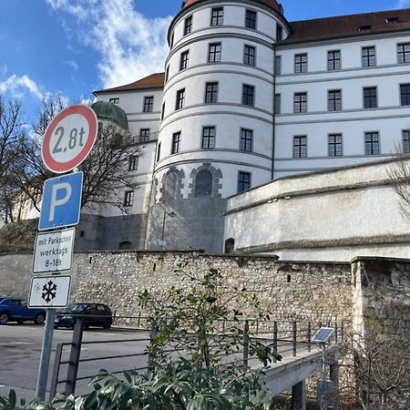 Zimmer Zum Vermieten Direkt An Der Donau Und Am Schloss 노이부르크 안 데어 도나우 외부 사진