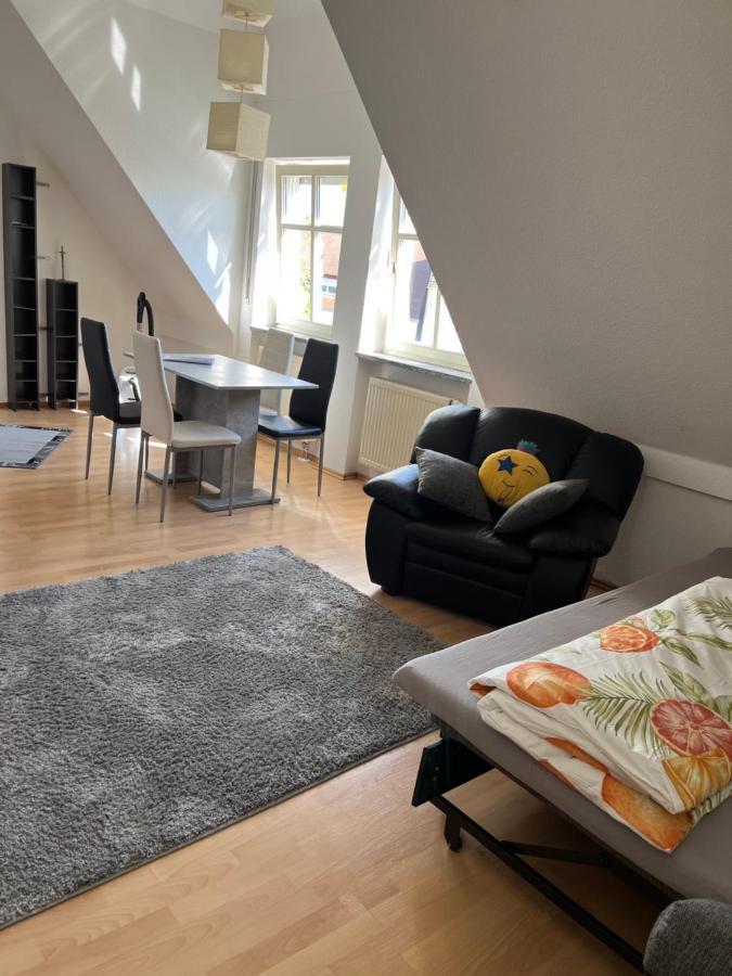 Zimmer Zum Vermieten Direkt An Der Donau Und Am Schloss 노이부르크 안 데어 도나우 외부 사진