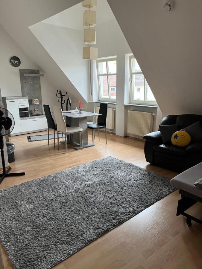 Zimmer Zum Vermieten Direkt An Der Donau Und Am Schloss 노이부르크 안 데어 도나우 외부 사진