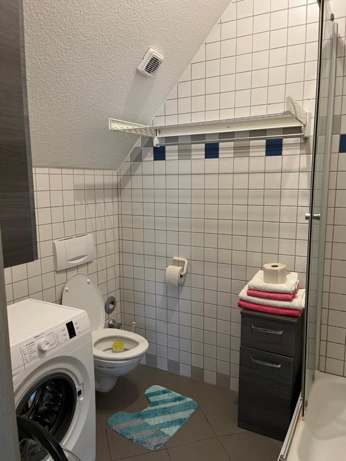 Zimmer Zum Vermieten Direkt An Der Donau Und Am Schloss 노이부르크 안 데어 도나우 외부 사진